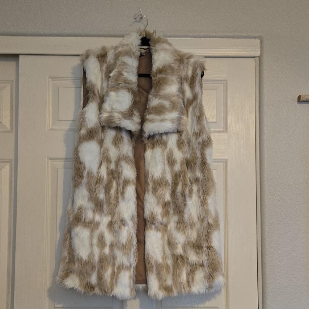 Stylish Faux Fur Vest in Cream and Brown